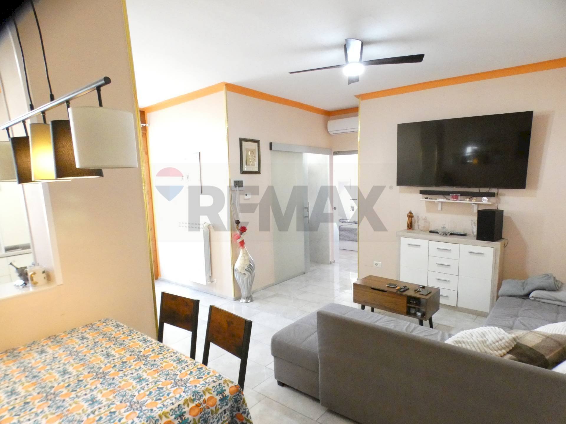 Sala da pranzo - Bilocale Generale C. A. dalla Chiesa
 
28, Vieste - foto 1