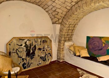 Stanza vuota - Locale Commerciale Via Salomone
 
65, Foggia - foto 7