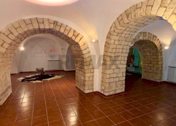 Cantina - Locale Commerciale Via Salomone
 
65, Foggia - foto 16