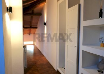 Hall / corridoio - Four-room apartment Via Giovanni Pascoli
 
17, Salsomaggiore Terme - photo 20