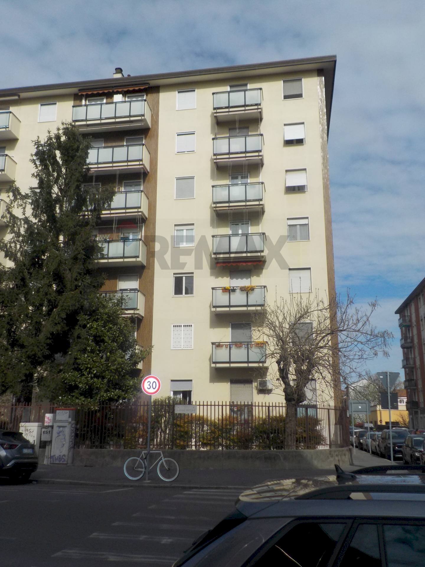 Edificio all\'aperto - Trilocale VIA LUIGI BORGOMAINERIO
 
30, Milano - foto 1