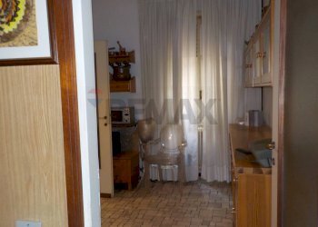 sala da pranzo - Trilocale VIA LUIGI BORGOMAINERIO
 
30, Milano - foto 12