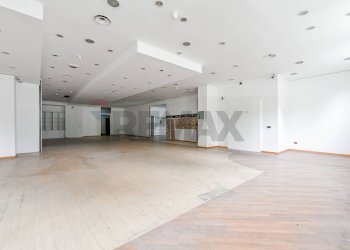 Stanza vuota - Commercial Premises Via Ungaretti
 
7, Cernusco sul Naviglio - photo 38