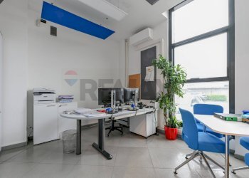 Ufficio - Magazzino Via Ungaretti
 
73, Cernusco sul Naviglio - foto 55