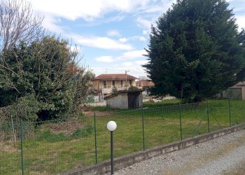 Giardino - Terreno edificabile via Posorti
 
22, Vergiate - foto 2