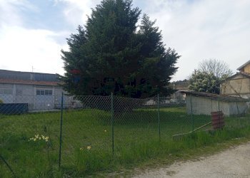 Giardino - Terreno edificabile via Posorti
 
22, Vergiate - foto 14