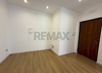 Stanza vuota - Trilocale Viale Colli Aminei
 
38, Napoli - foto 6