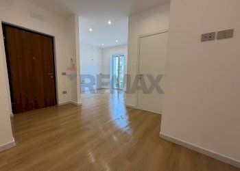 Stanza vuota - Trilocale Viale Colli Aminei
 
38, Napoli - foto 7