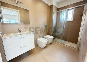 Bagno - Trilocale Viale Colli Aminei
 
38, Napoli - foto 23