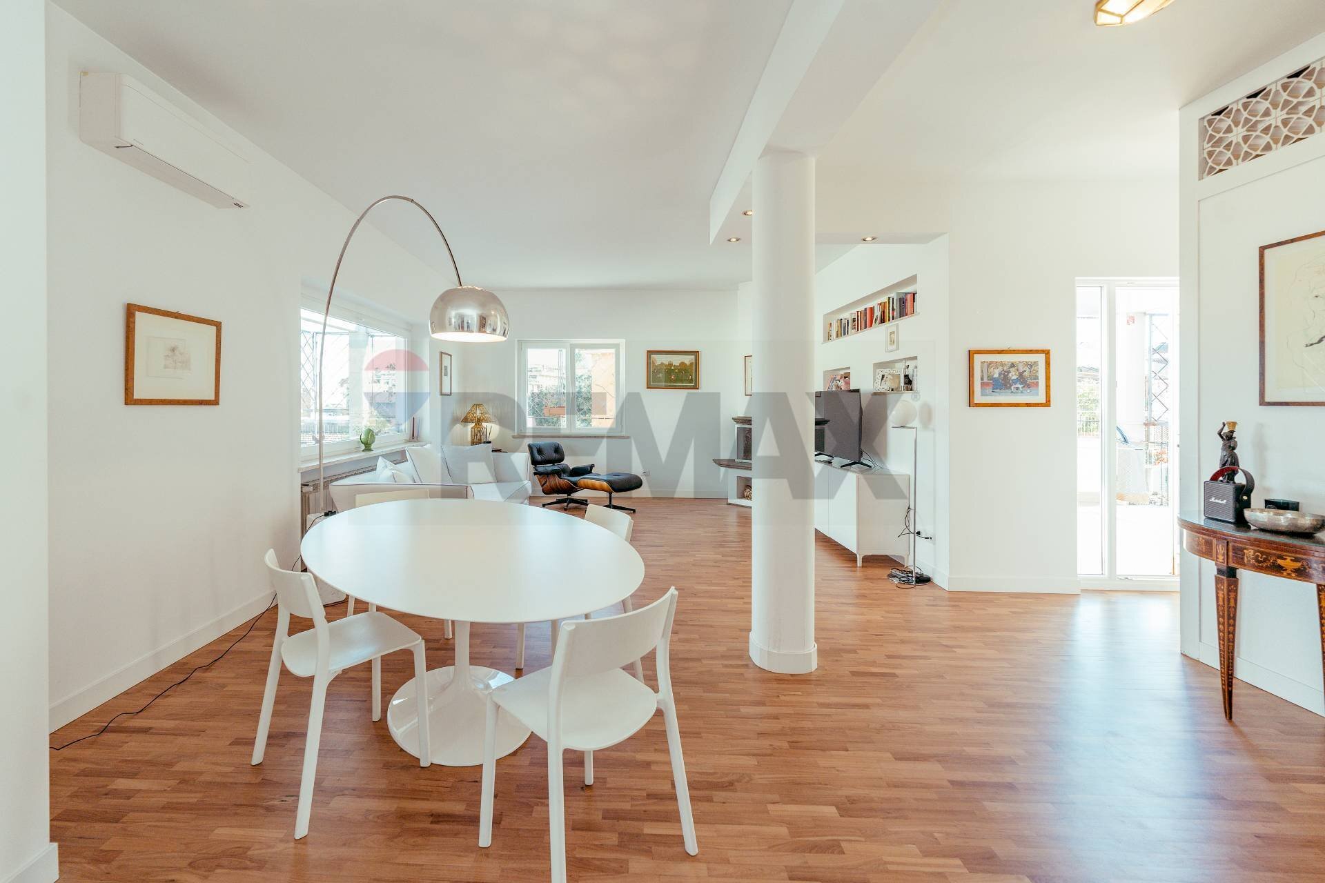 Sala da pranzo - Attic Via Marco Besso
 
25, Roma - photo 3