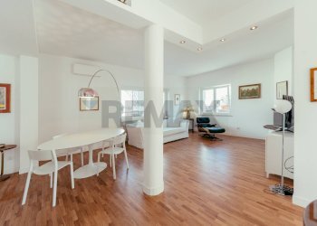 Sala da pranzo - Attic Via Marco Besso
 
25, Roma - photo 5