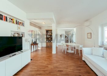 Sala da pranzo - Attic Via Marco Besso
 
25, Roma - photo 6