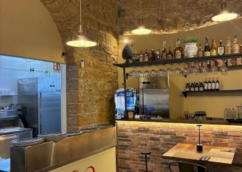 Foto 1 - Attività Commerciale Via Vittorio Emanuele, Palermo - foto 1