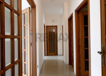 Hall / corridoio - Quadrilocale Via Michele Troisi
 
61, Bari - foto 10