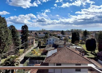 Edificio all\'aperto - Quadrilocale via Prati
 
4, Castelletto Sopra Ticino - foto 8