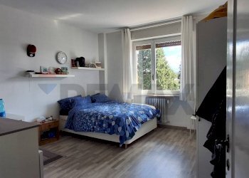 Camera / camera da letto - Quadrilocale via Prati
 
4, Castelletto Sopra Ticino - foto 29