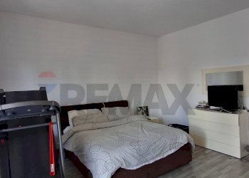 Camera / camera da letto - Quadrilocale via Prati
 
4, Castelletto Sopra Ticino - foto 32