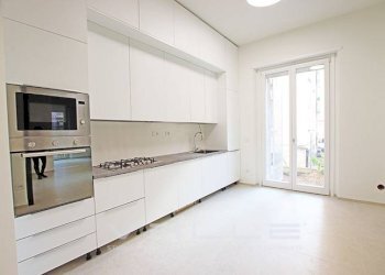 Cucina - Trilocale Via Ghislanzoni, Bergamo - foto 1