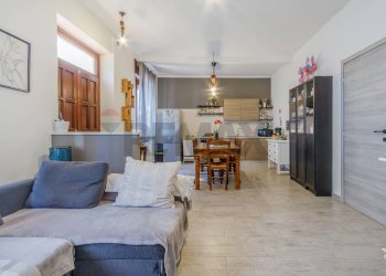 Sala da pranzo - Casa indipendente VIA CARDUCCI
 
64, Asola - foto 9