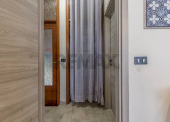 Hall / corridoio - Casa indipendente VIA CARDUCCI
 
64, Asola - foto 12