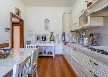 Cucina - Casa indipendente VIA CARDUCCI
 
64, Asola - foto 26