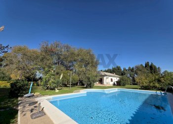 Piscina - Casa indipendente strada formicosa
 
1106, Sabaudia - foto 8