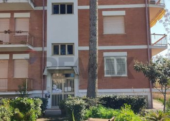 Edificio all\'aperto - Appartamento Sabaudia - foto 1