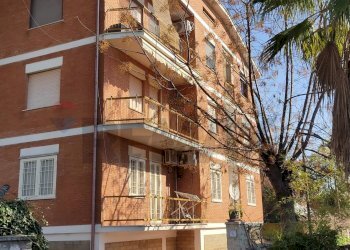 Edificio all\'aperto - Appartamento Sabaudia - foto 2