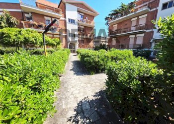 Edificio all\'aperto - Appartamento Via Genova
 
7/b, Sabaudia - foto 1