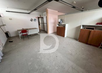 Foto 8 - Locale Commerciale Via Cesare Balbo, Montesilvano - foto 8