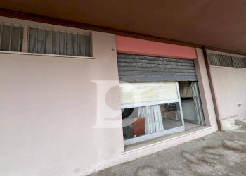 Foto 13 - Locale Commerciale Via Cesare Balbo, Montesilvano - foto 13