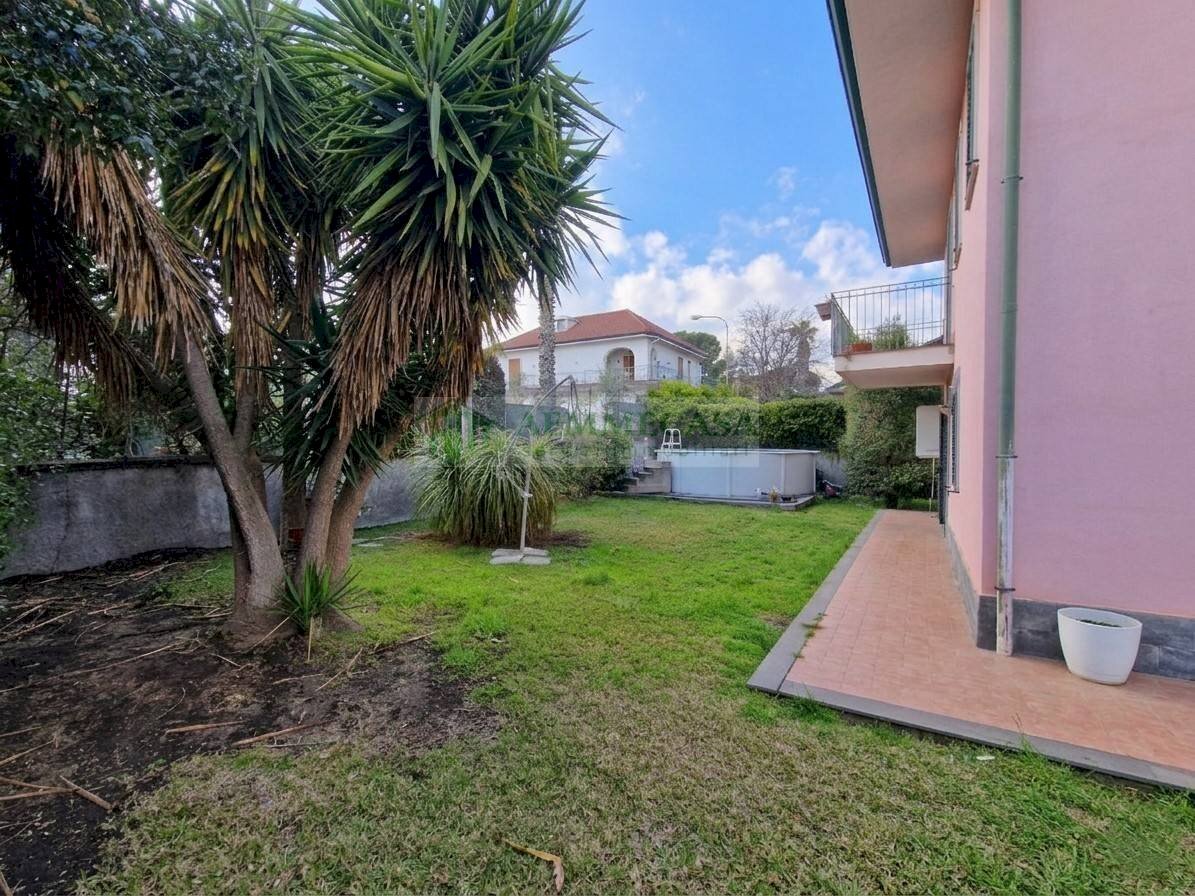 Foto 5 - Villa Via Torre del Filosofo
 
4, Mascalucia - foto 3