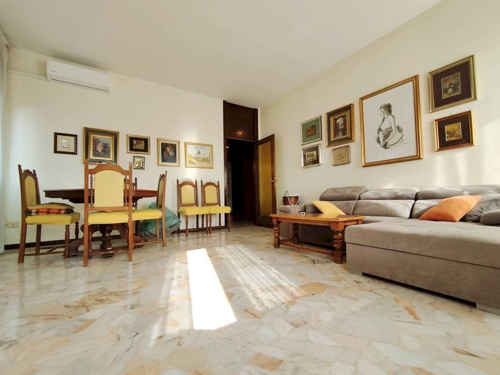 Salone - Quadrilocale via Fosse Ardeatine, 2, Rho - foto 3