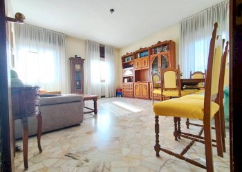 Salone - Quadrilocale via Fosse Ardeatine, 2, Rho - foto 4