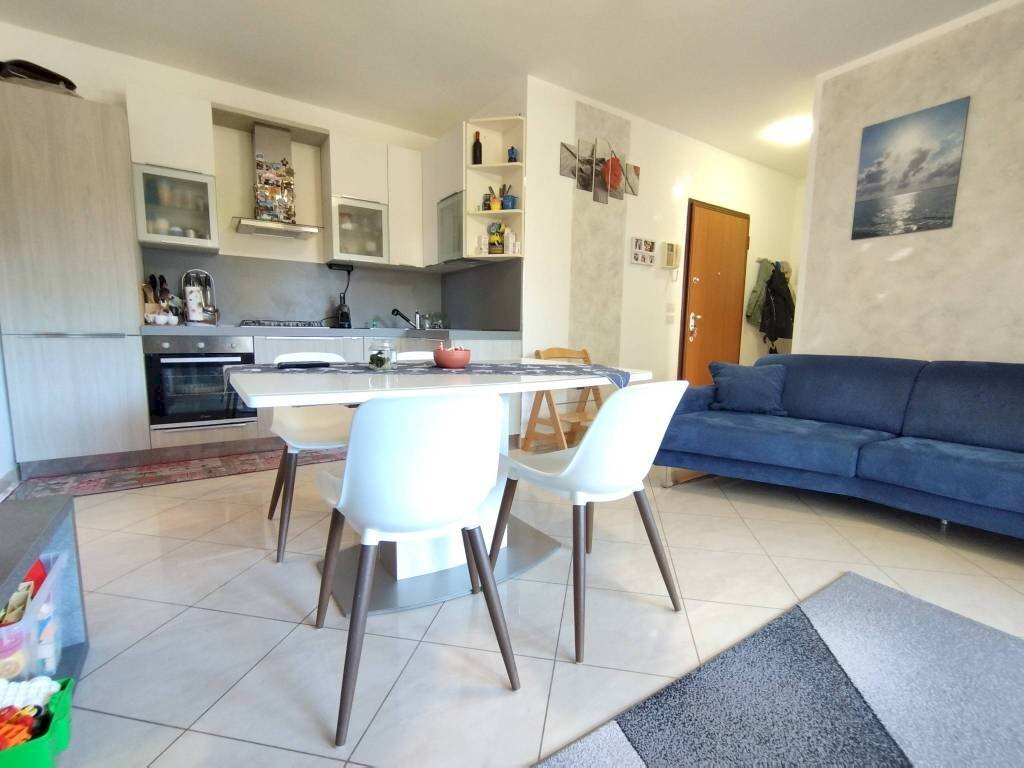 Salone - Three-room apartment via Bruno Buozzi, 6, Rho - photo 3