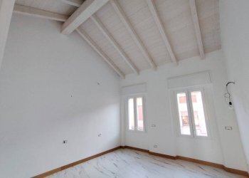 Camera da letto - Three-room apartment via A. Chaniach, 4, Pogliano Milanese - photo 8