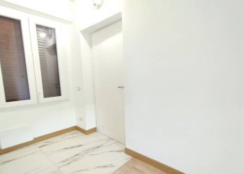 Disimpegno - Three-room apartment via A. Chaniach, 4, Pogliano Milanese - photo 10