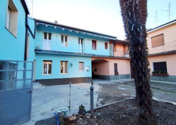 Cortile interno - Three-room apartment via A. Chaniach, 4, Pogliano Milanese - photo 34