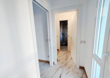 Disimpegno - Three-room apartment via A. Chaniach, 4, Pogliano Milanese - photo 23