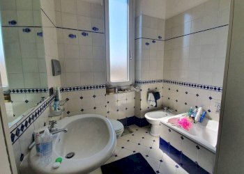 Bagno - Trilocale via Antonio Cantore, 30, Genova (zona Sampierdarena) - foto 12