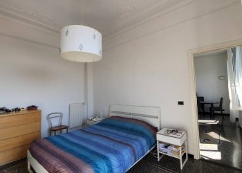 Camera da letto - Trilocale via Antonio Cantore, 30, Genova (zona Sampierdarena) - foto 14