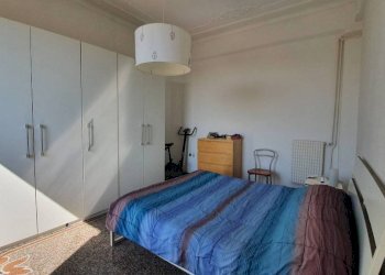 Camera da letto - Trilocale via Antonio Cantore, 30, Genova (zona Sampierdarena) - foto 19