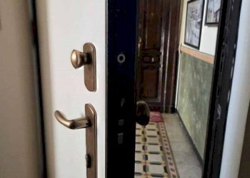 Interno palazzo - Trilocale corso Svizzera, 31, Torino (zona Campidoglio) - foto 4