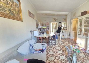 Salone - Trilocale corso Svizzera, 31, Torino (zona Campidoglio) - foto 8