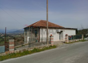 Casa all\'aperto - Casa indipendente Via Carpine
 
63, Ripi - foto 2