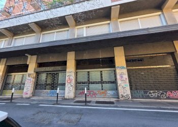 Facciata - Shop via Capo di Lucca, 31, Bologna (neighborhood Irnerio) - photo 2