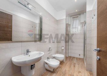 Bagno - Two-room apartment VIA CARONNI
 
9, Monza - photo 11