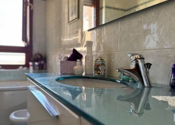 Bagno - Four-room apartment via dei Canonici Renani, 2, Casalecchio di Reno - photo 32