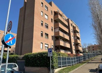Facciata - Quadrilocale via dei Canonici Renani, 2, Casalecchio di Reno - foto 4