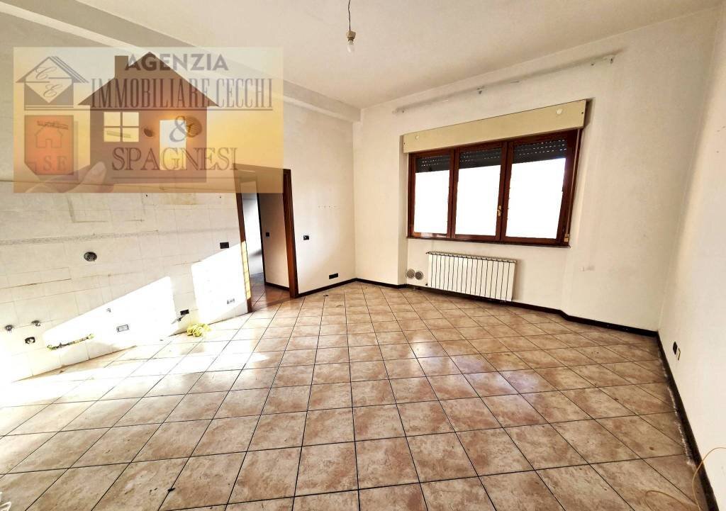 Soggiorno - Two-room apartment via Tredici Martiri, Campi Bisenzio - photo 1